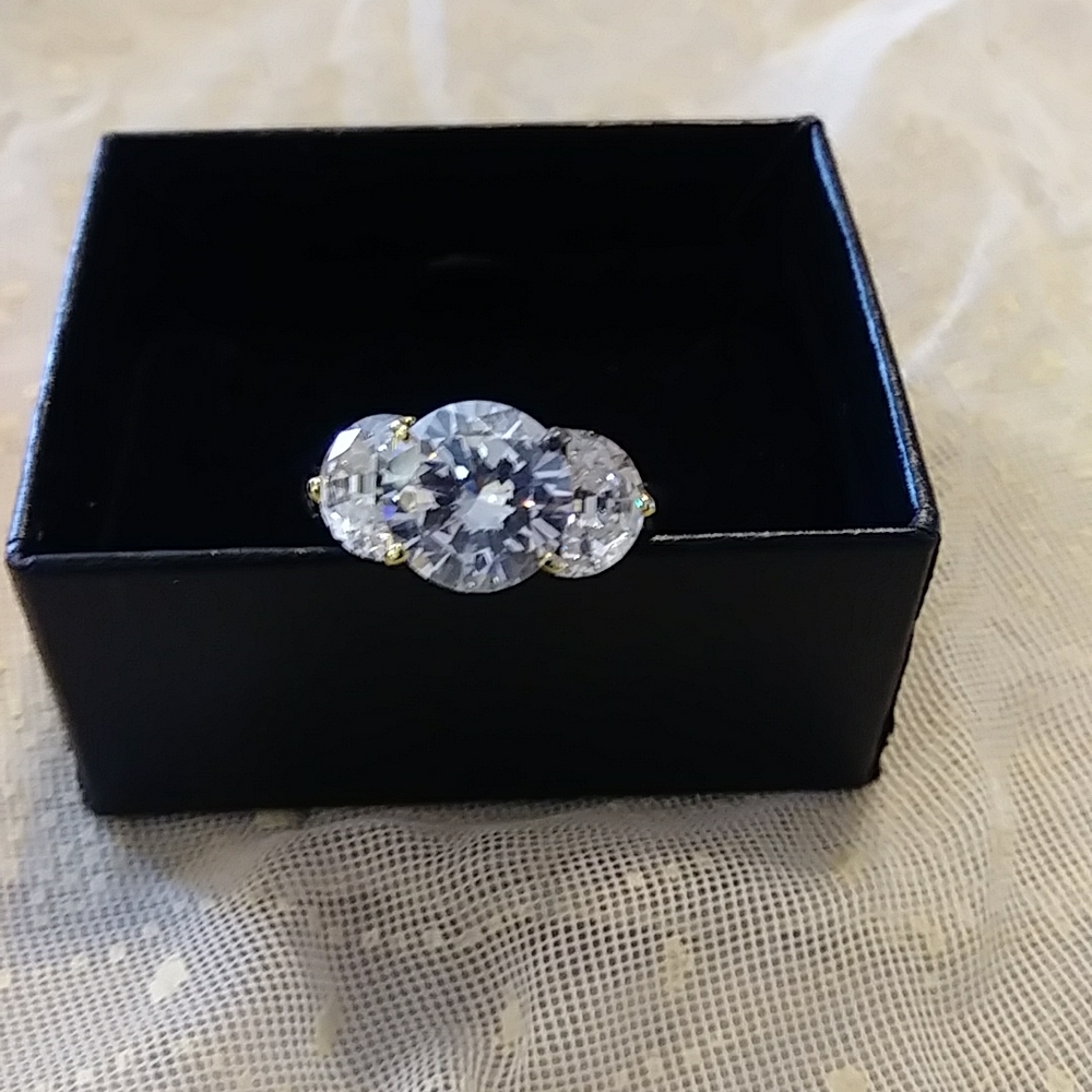 18k Gold Laboratory Diamond Ring